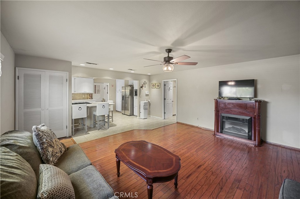 3260 Vista Way Hemet, CA 92544 - Photo 21 of 43