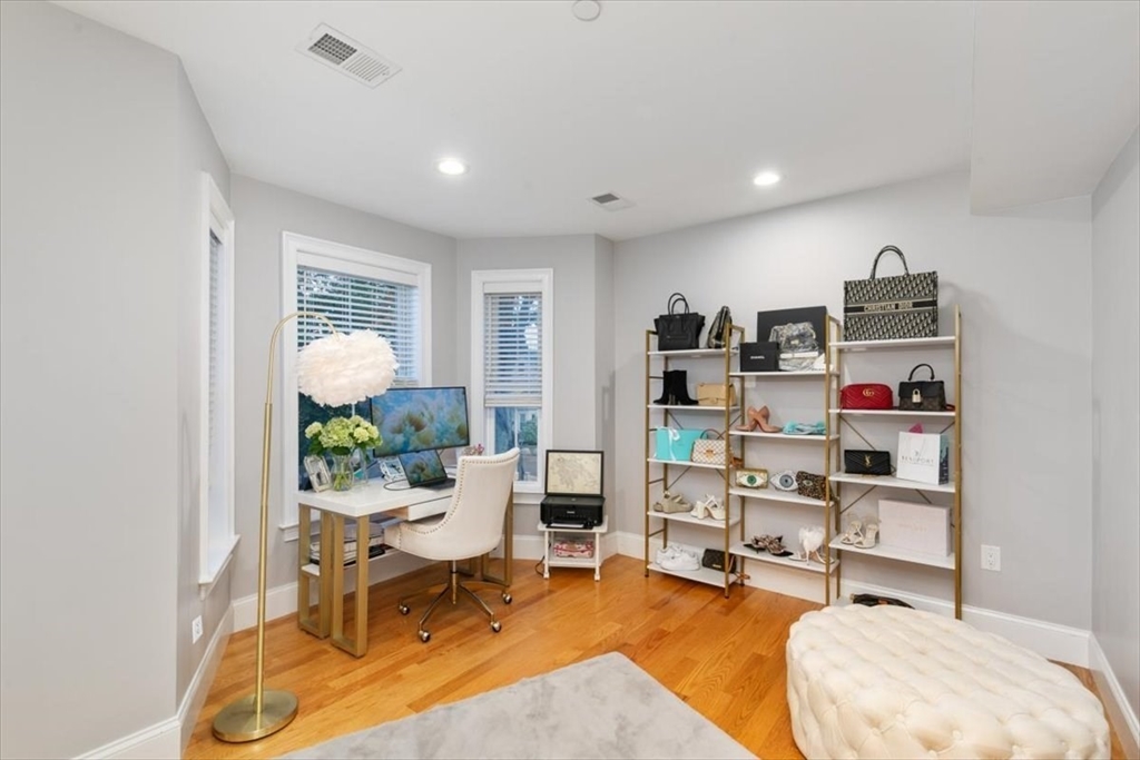 25 Cherry Street, Unit 3 Danvers, MA 01923 - Photo 17 of 37