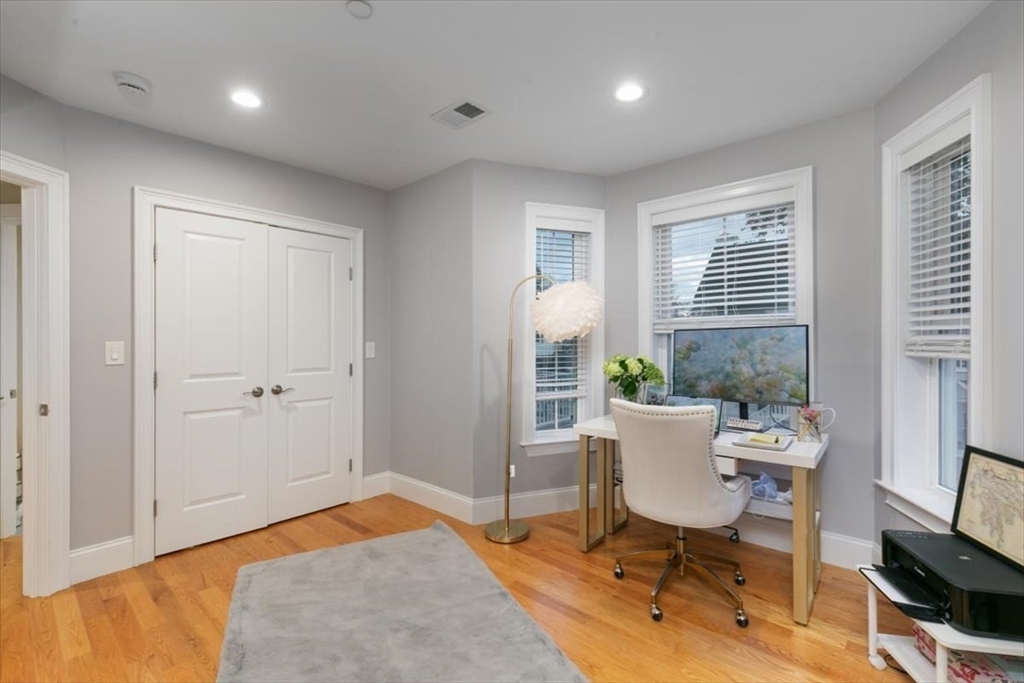 25 Cherry Street, Unit 3 Danvers, MA 01923 - Photo 18 of 37