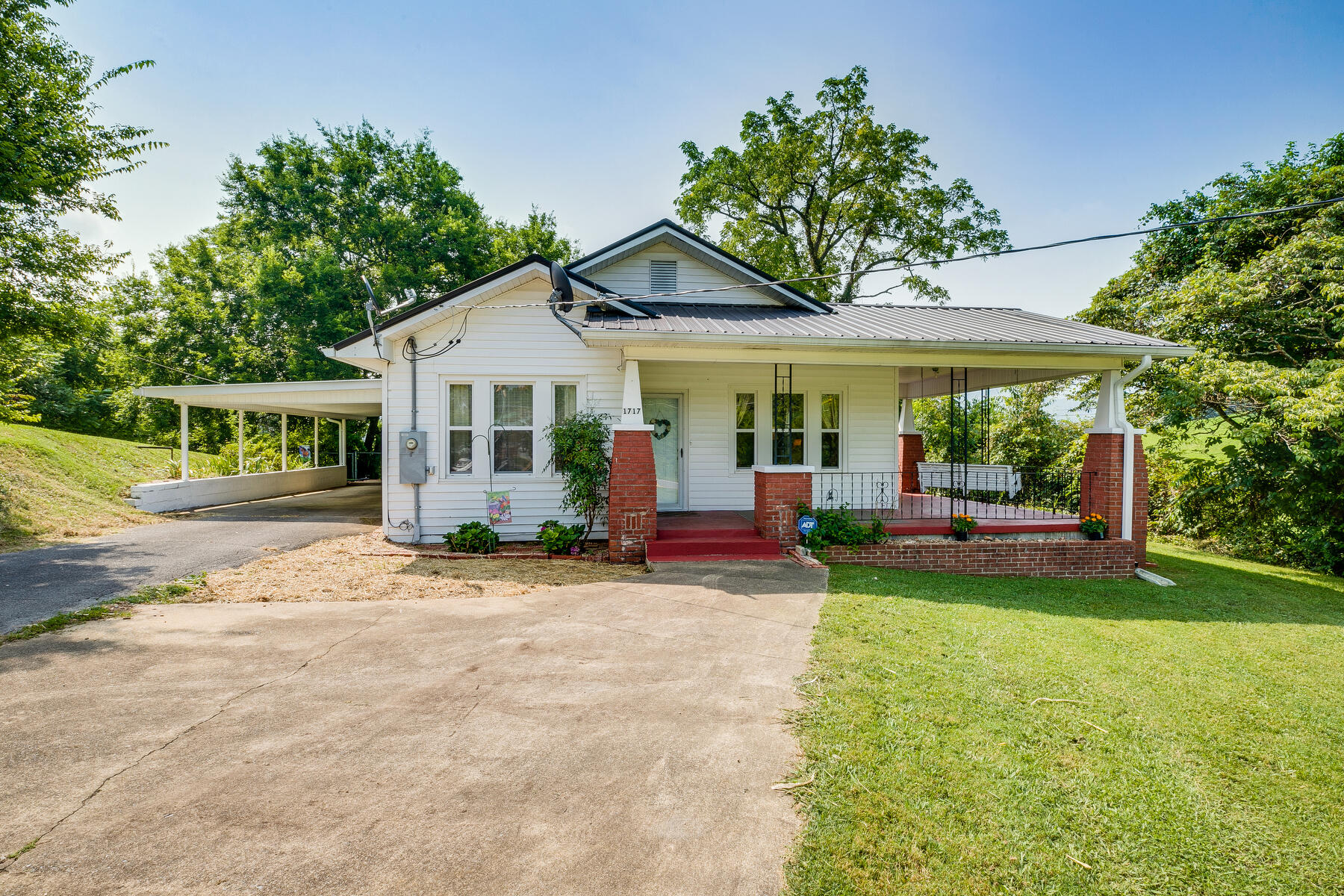1717 Bailey Bridge Road Limestone, TN 37681 - Photo 1 of 37 001
