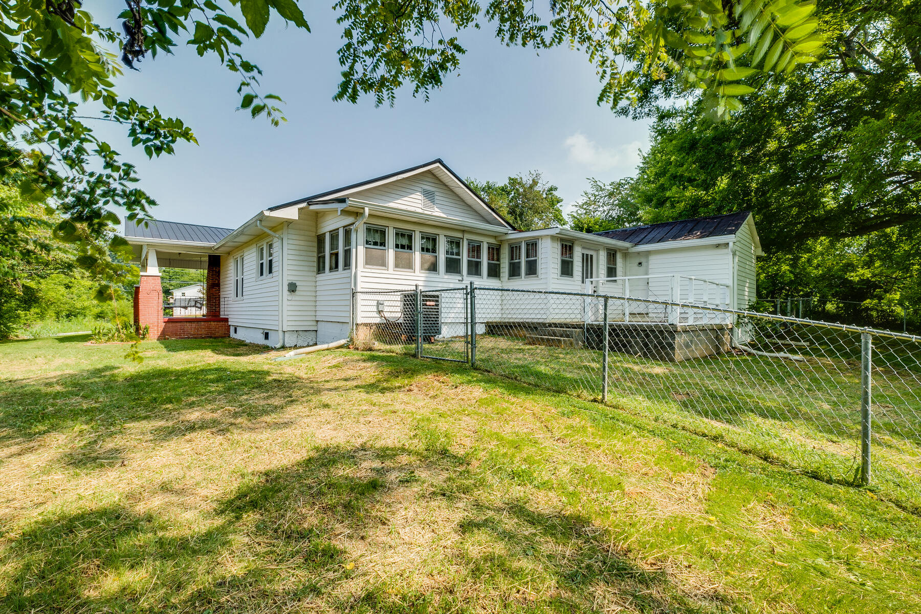 1717 Bailey Bridge Road Limestone, TN 37681 - Photo 33 of 37 033