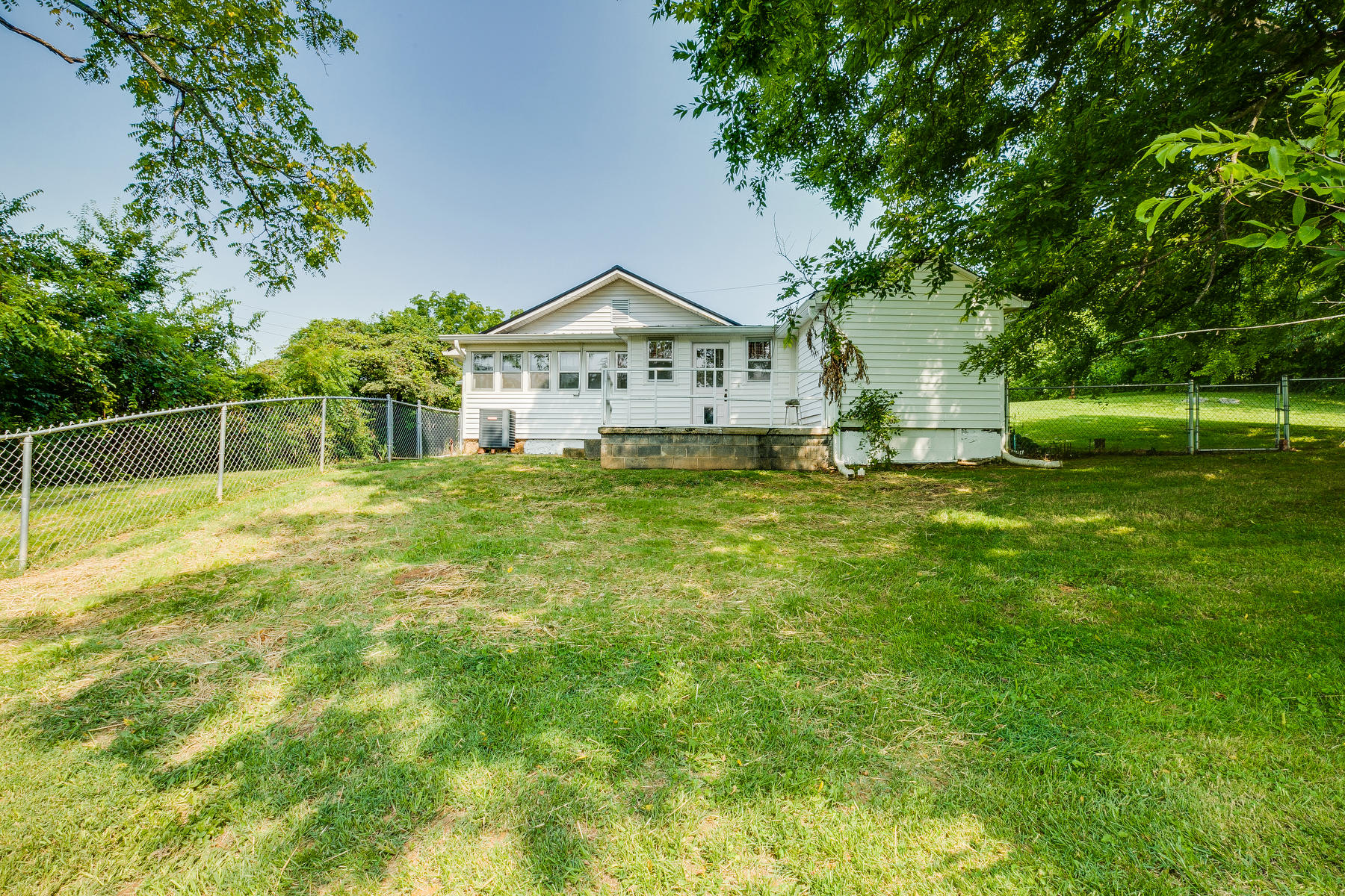 1717 Bailey Bridge Road Limestone, TN 37681 - Photo 35 of 37 035