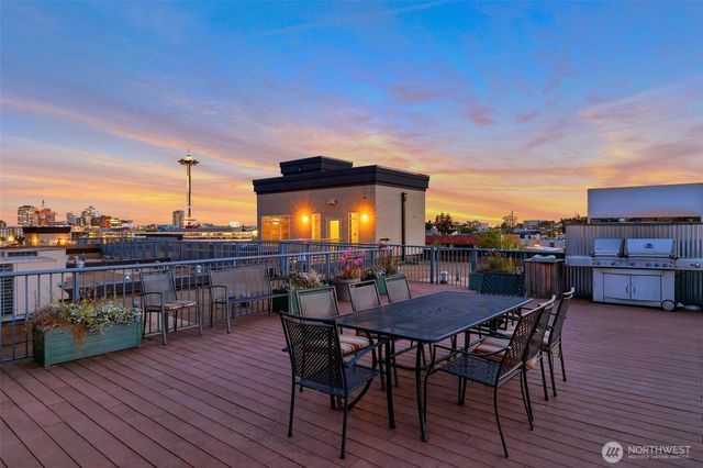 $465,000 | 900 Aurora Avenue North, Unit 204, Seattle, WA 98109