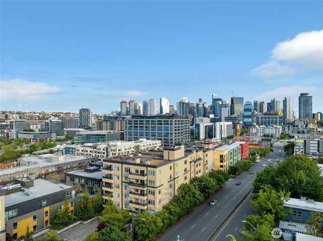 $465,000 | 900 Aurora Avenue North, Unit 204, Seattle, WA 98109