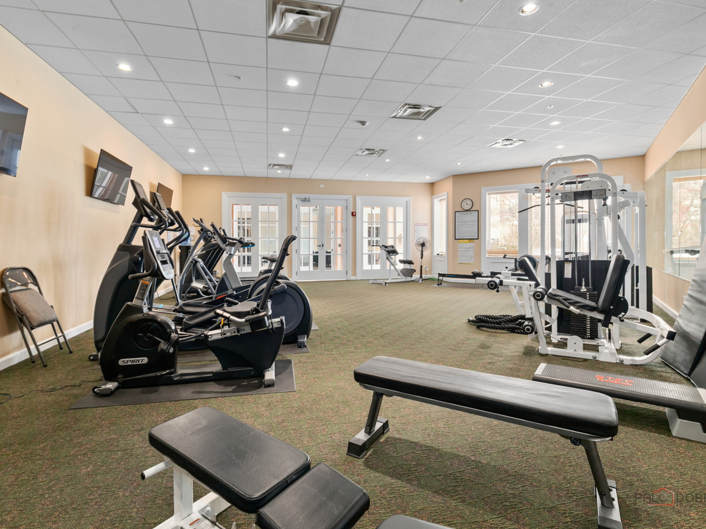 3535 Patten Road, Unit 6E Highland Park, IL 60035 - Photo 46 of 47 a view of a room with gym equipment