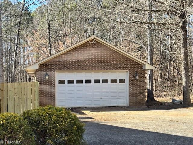 269 Farmland Road Mocksville, NC 27028 - Photo 4 of 33 Detached garage