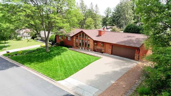 $479,900 | 3011 Glendale Avenue, Wausau, WI 54401