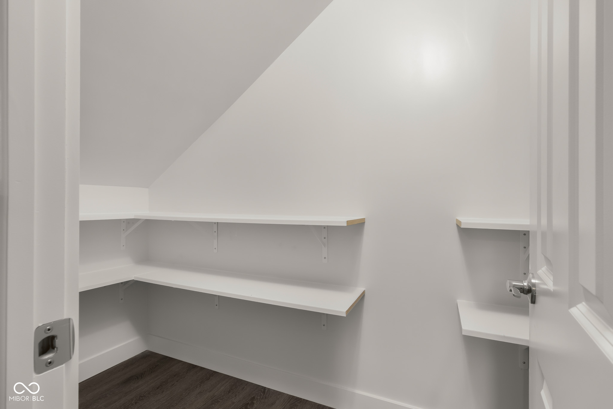 41 North Mapleton Street Columbus, IN 47201 - Photo 28 of 36 Gallery Image 28