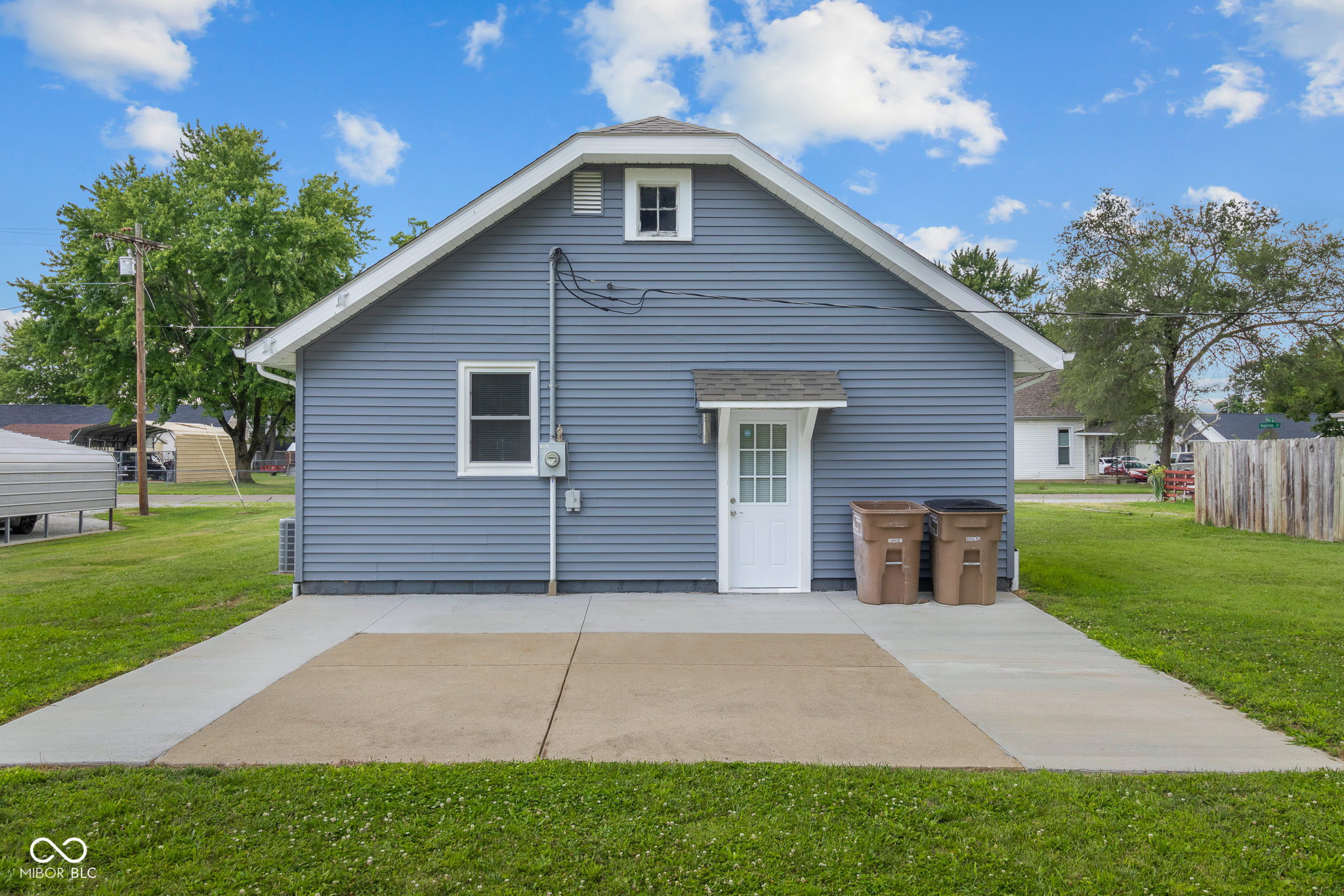 41 North Mapleton Street Columbus, IN 47201 - Photo 33 of 36 Gallery Image 33