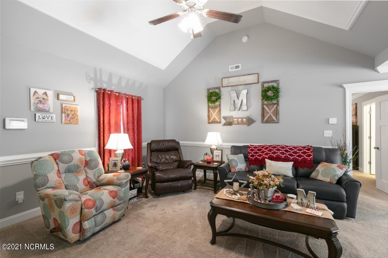 7818 Stone Castle Road Kenly, NC 27542 - Photo 4 of 35 Great Room