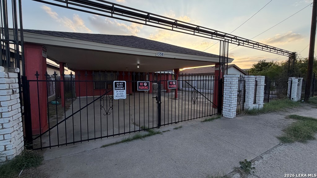 1558 Eidson Road Eagle Pass, TX 78852 - Photo 4 of 26
