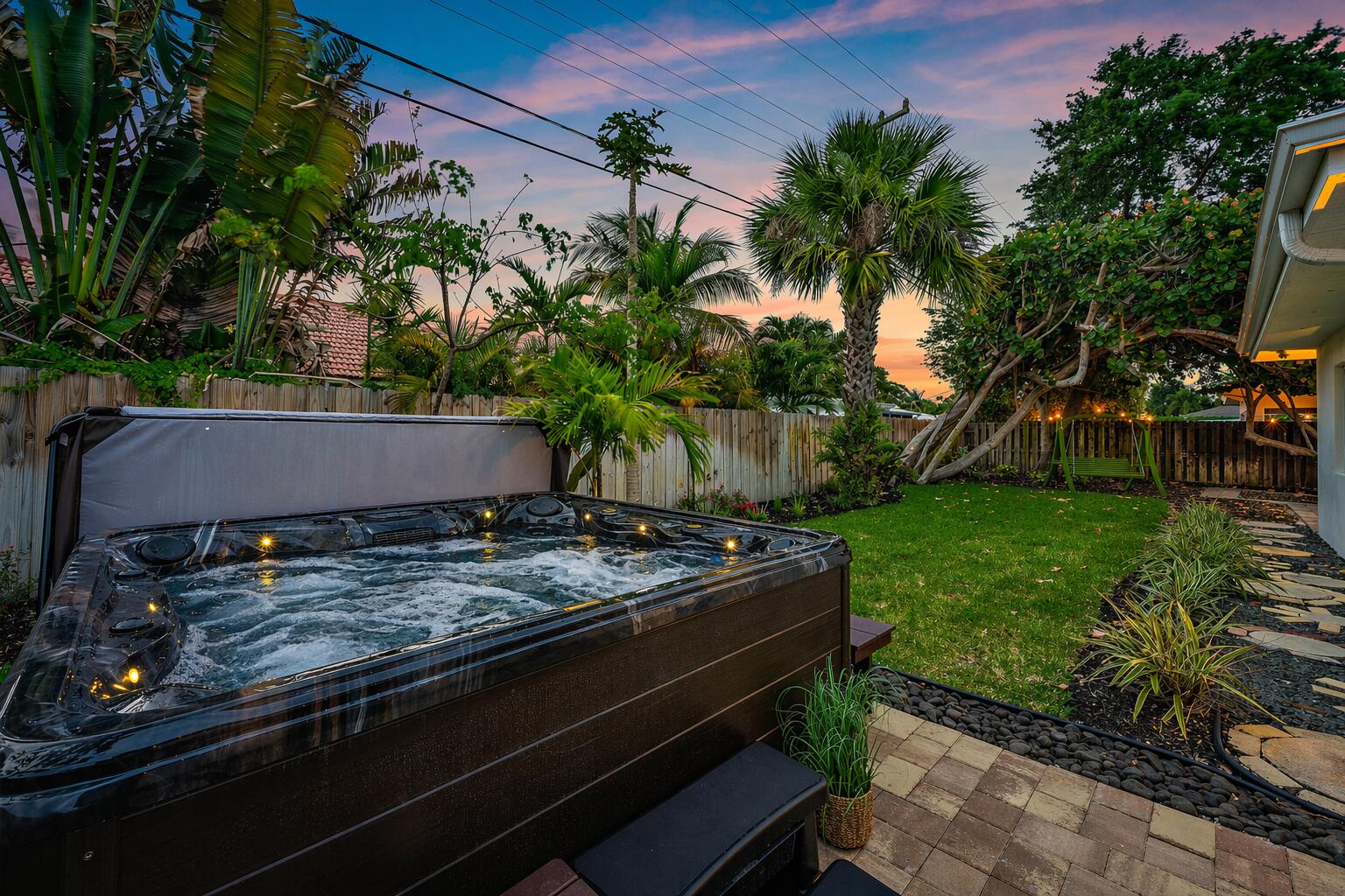 517 Gulf Road North Palm Beach, FL 33408 - Photo 34 of 59 a view of backyard and entertaining space