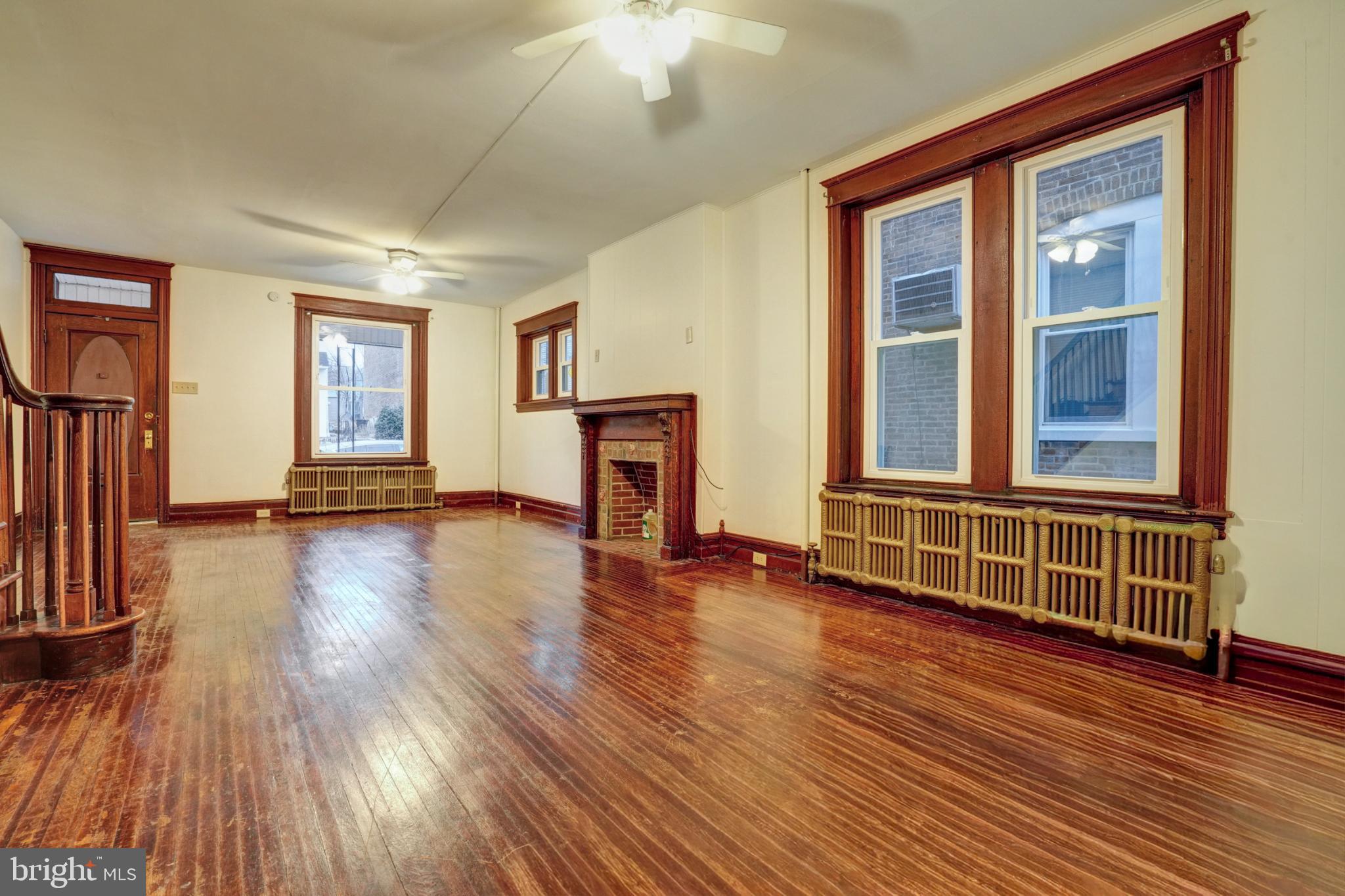 642 Walnut Street Pottstown, PA 19464 - Photo 4 of 23