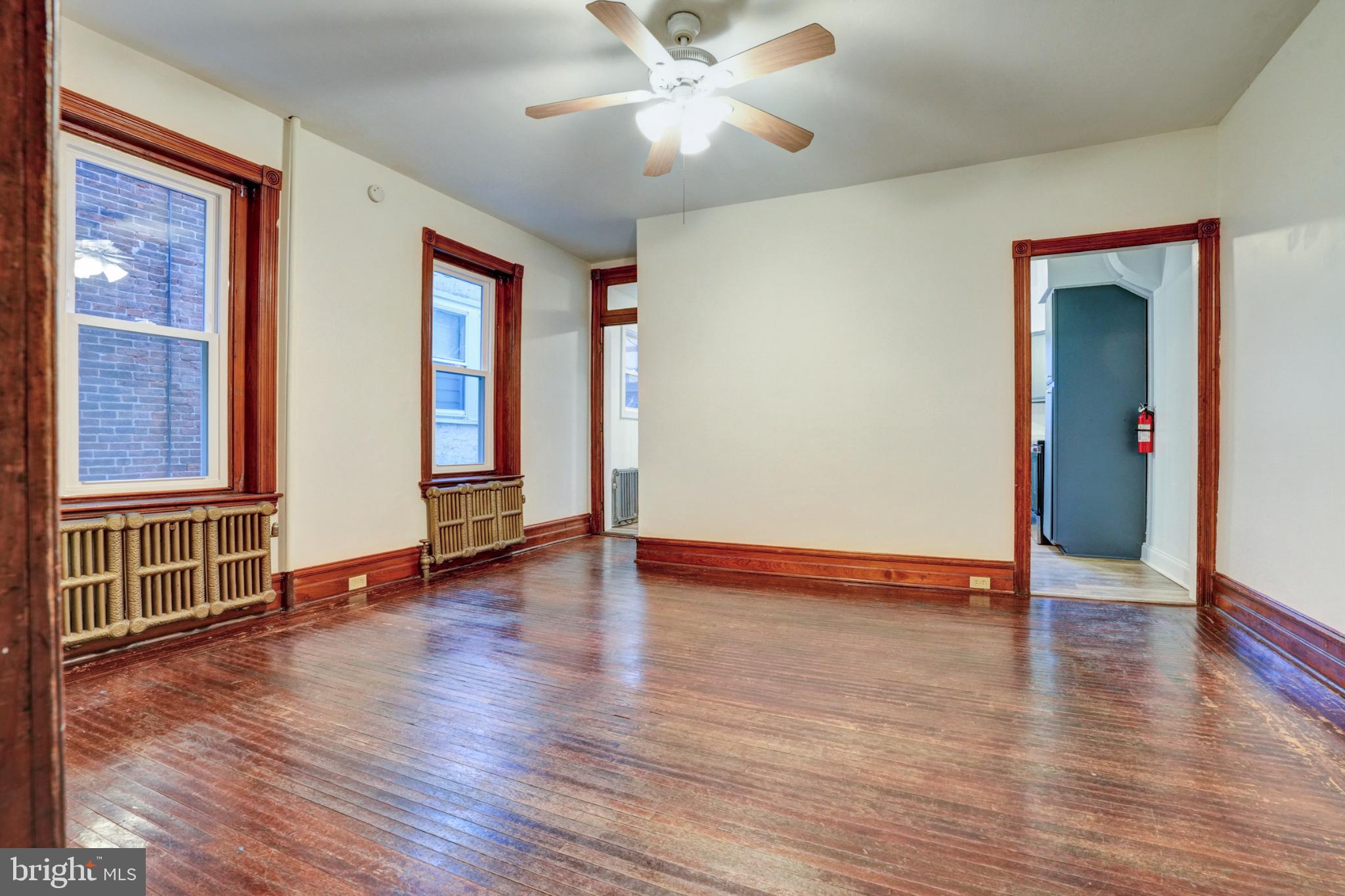 642 Walnut Street Pottstown, PA 19464 - Photo 6 of 23 Spacious dining room.