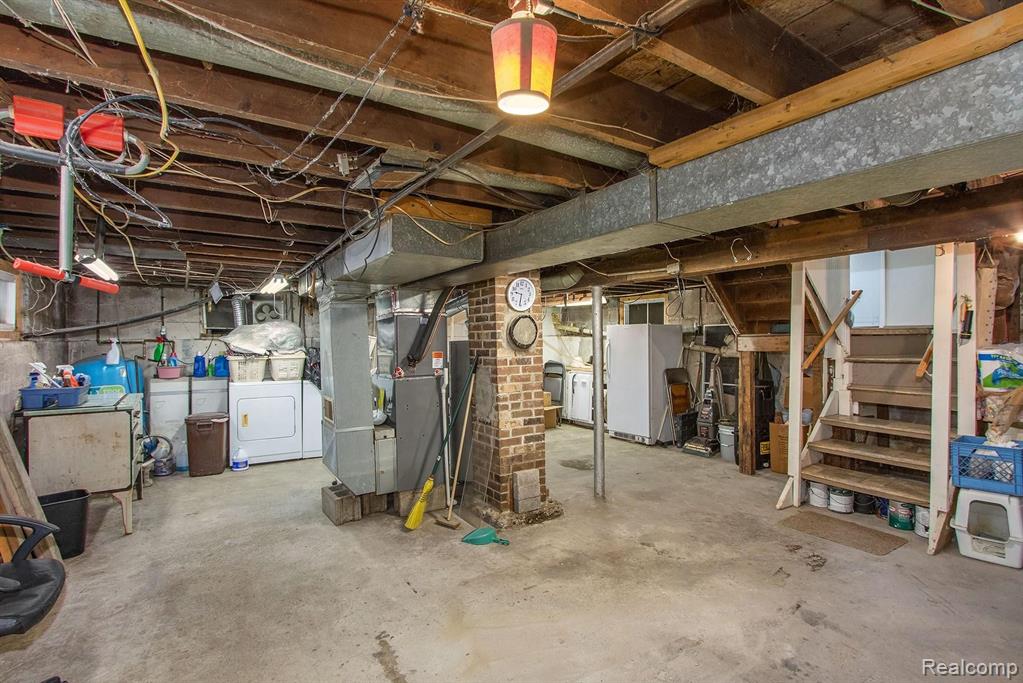 9585 Division Road Casco, MI 48064 - Photo 23 of 30