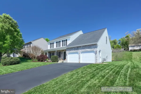 $429,900 | 530 Silver Maple Court, Mount Wolf, PA 17347
