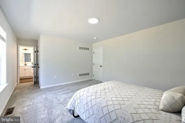 $429,900 | 530 Silver Maple Court, Mount Wolf, PA 17347