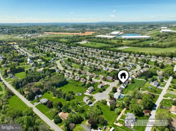 $429,900 | 530 Silver Maple Court, Mount Wolf, PA 17347