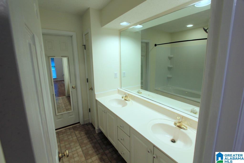 3705 Stone Ridge Terrace Birmingham, AL 35216 - Photo 20 of 32
