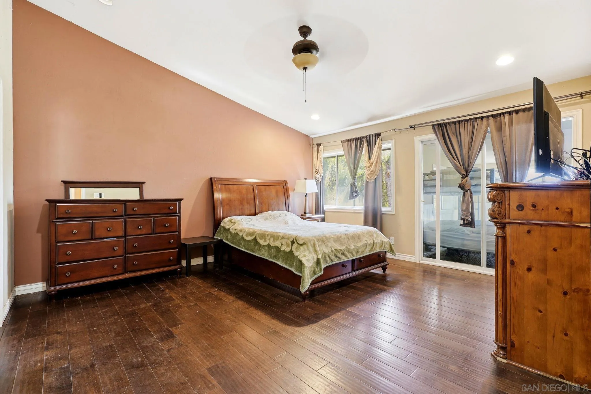 30015 Ridge Creek Road Valley Center, CA 92082 - Photo 15 of 58 Gallery Image 15