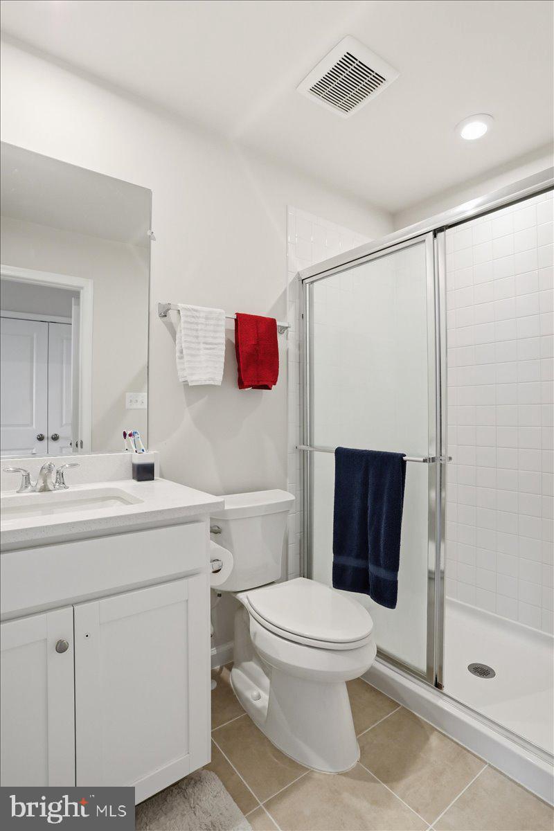 186 Coolidge Avenue Ranson, WV 25438 - Photo 22 of 41 Modern bathroom with sleek finishes.