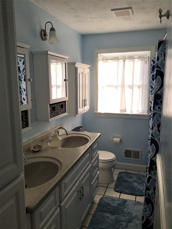220 Cordaville Road Ashland, MA 01721 - Photo 12 of 16