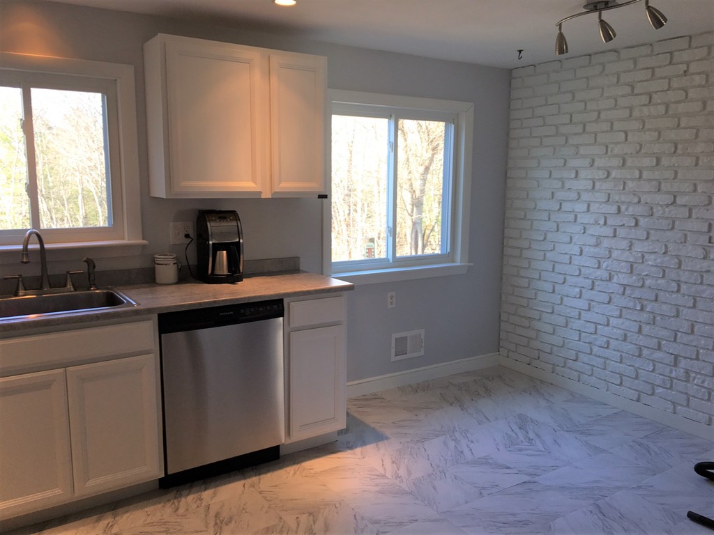 220 Cordaville Road Ashland, MA 01721 - Photo 4 of 16