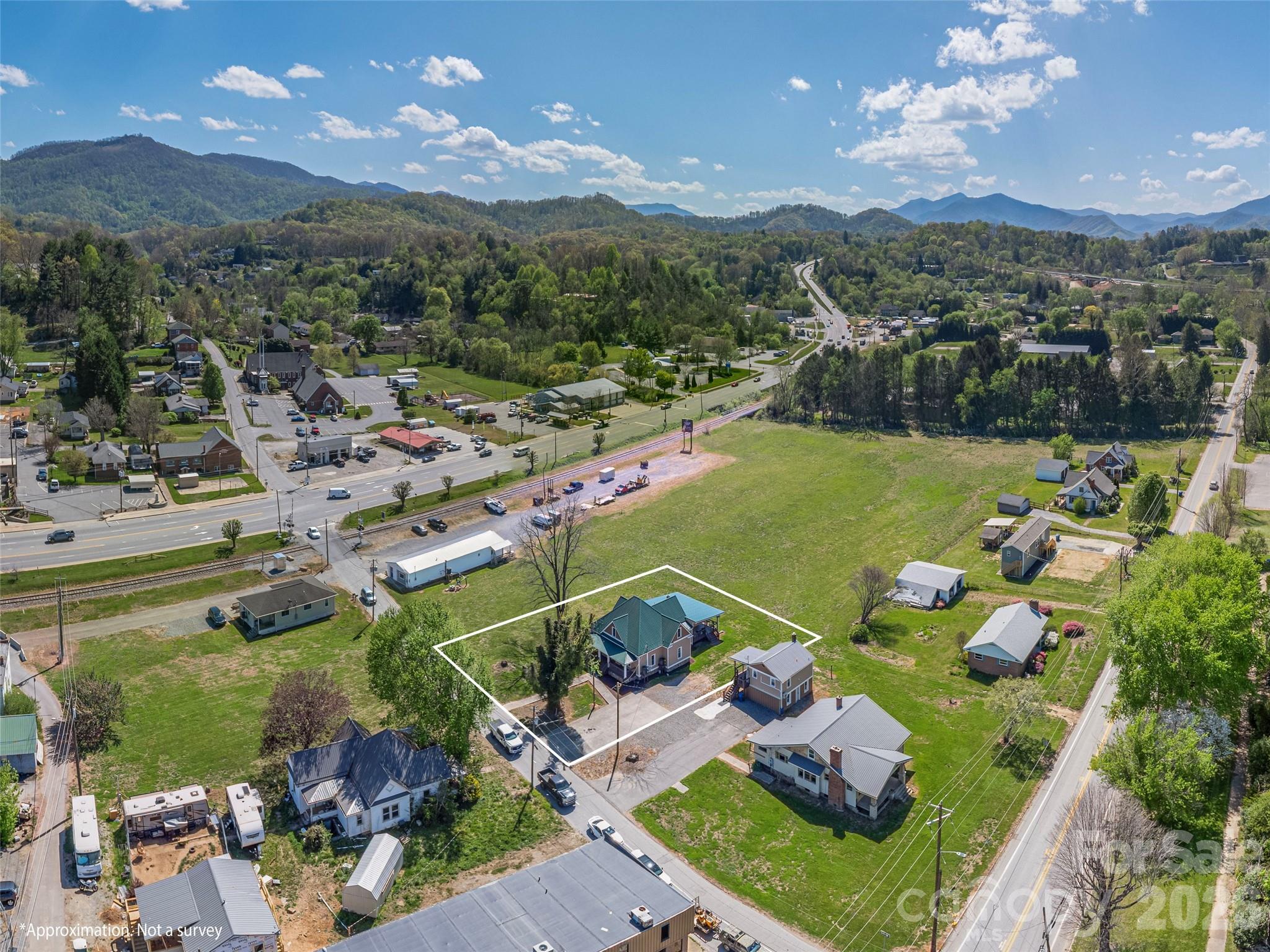 274 Charles Street Clyde, NC 28721 - Photo 36 of 40
