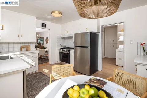 $1,060,000 | 3175 Revere Avenue, Oakland, CA 94605