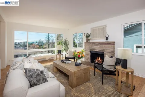 $1,060,000 | 3175 Revere Avenue, Oakland, CA 94605