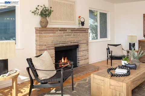 $1,060,000 | 3175 Revere Avenue, Oakland, CA 94605