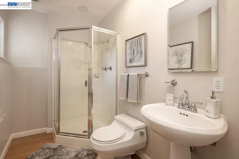 $1,060,000 | 3175 Revere Avenue, Oakland, CA 94605