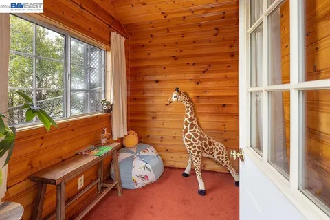 $1,060,000 | 3175 Revere Avenue, Oakland, CA 94605