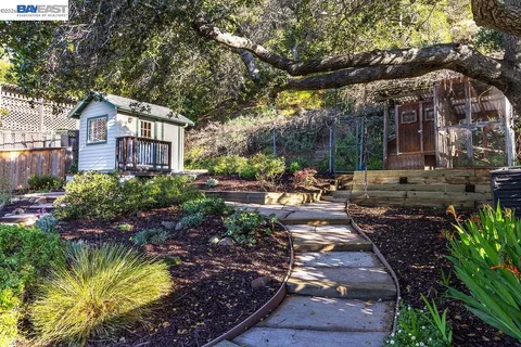 $1,060,000 | 3175 Revere Avenue, Oakland, CA 94605