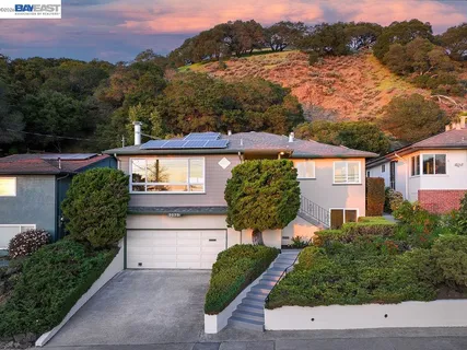 $1,060,000 | 3175 Revere Avenue, Oakland, CA 94605