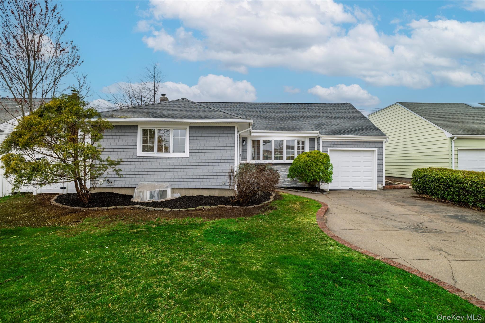 485 Farm Ranch Road West Bethpage, NY 11714 - Photo 2 of 26 New Front and Back Siding with Faux Cultured Stone