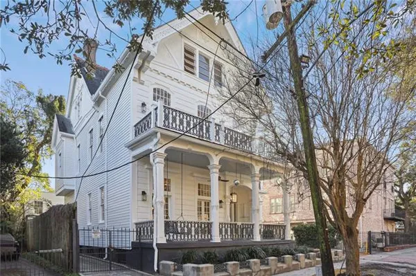 $1,500 | 1617 Peniston Street, Unit B, New Orleans, LA 70115
