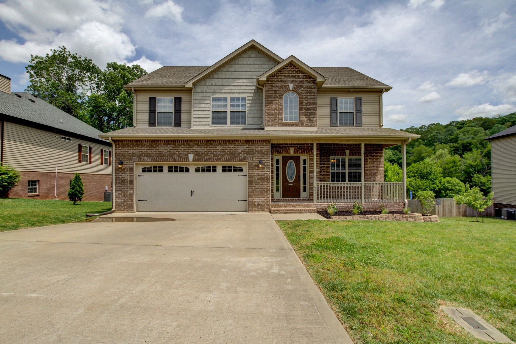 1543 Raven Road Clarksville, TN 37042 - Photo 2 of 48 Gallery Image 2
