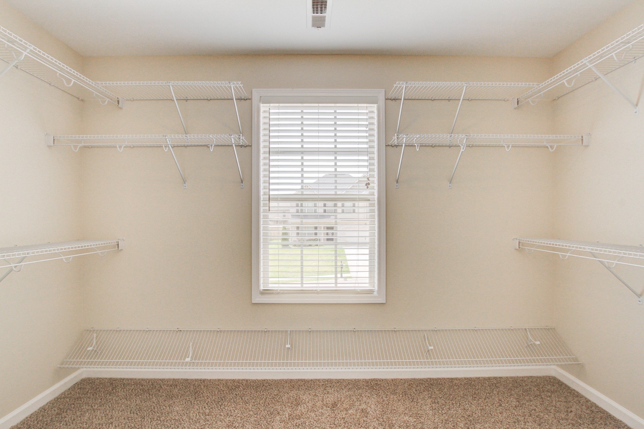 1543 Raven Road Clarksville, TN 37042 - Photo 29 of 48 Gallery Image 29