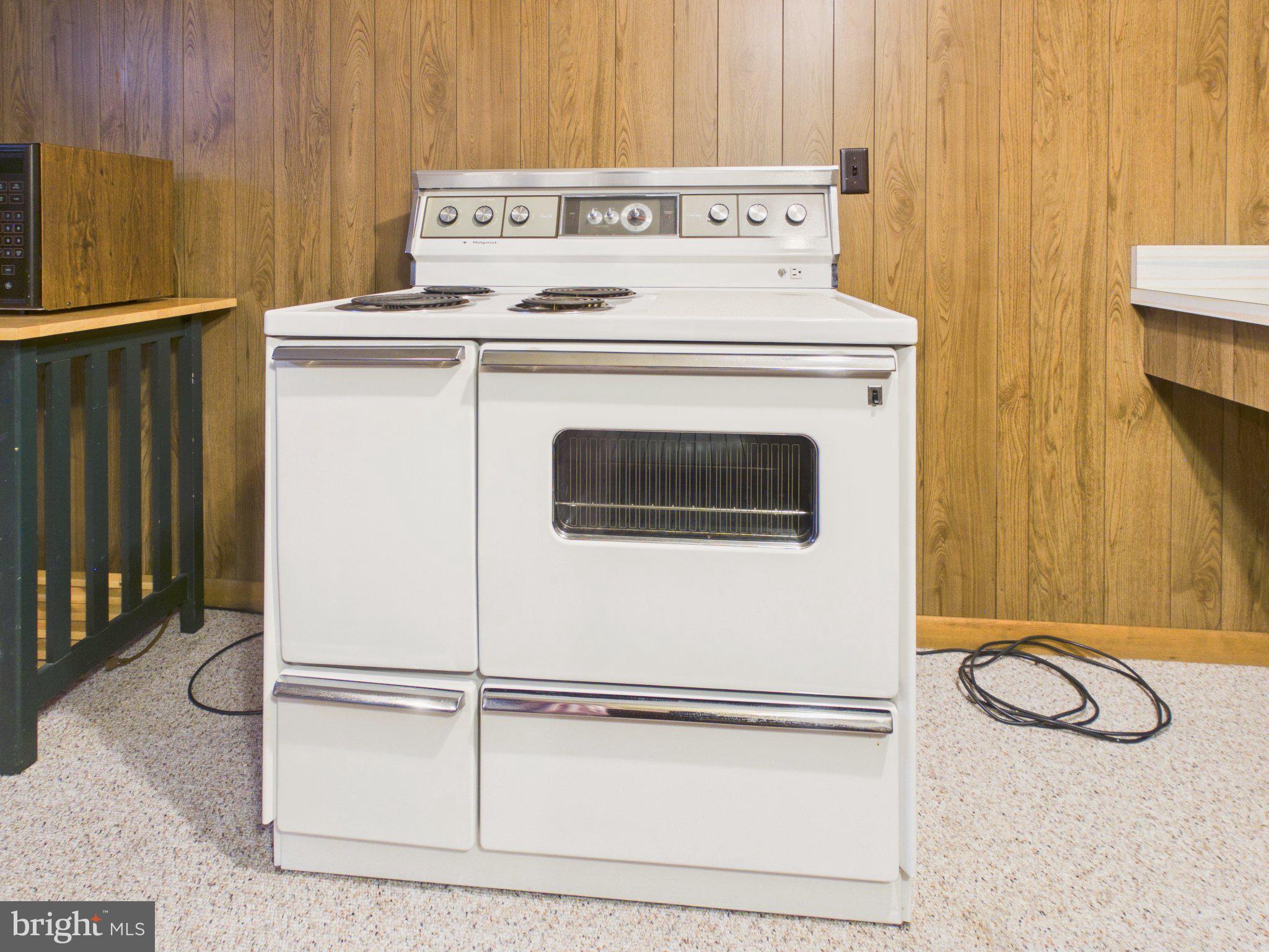 347 George Street Hanover, PA 17331 - Photo 31 of 42 Classic white stove in cozy kitchen.