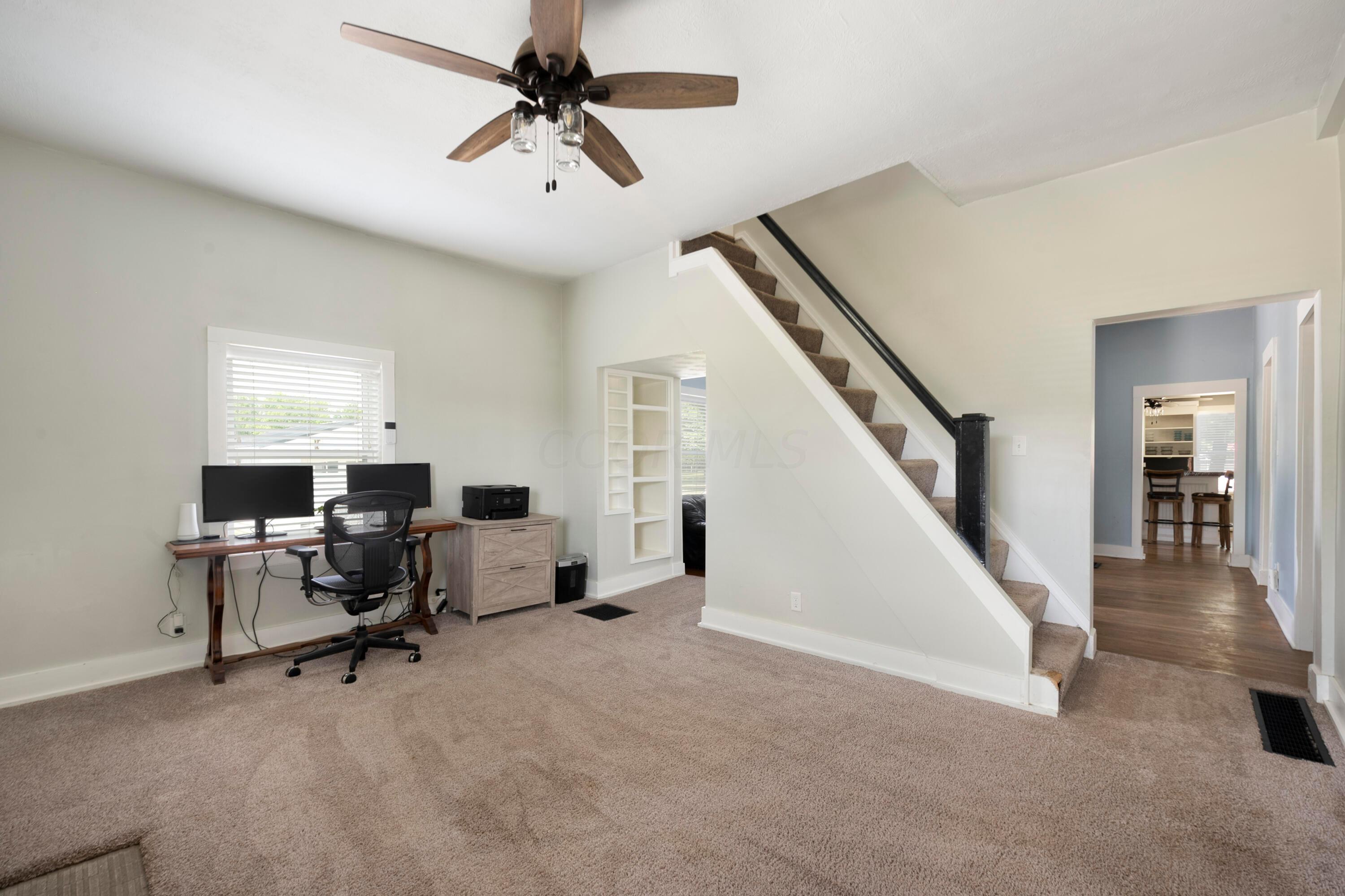 551 Hibbs Road Grove City, OH 43123 - Photo 3 of 76 Living Room