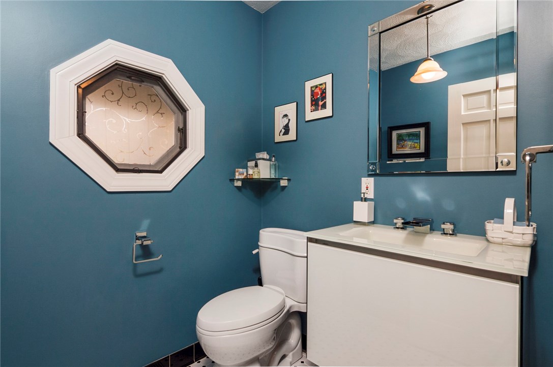 245 Country View Drive Warwick, RI 02886 - Photo 13 of 27