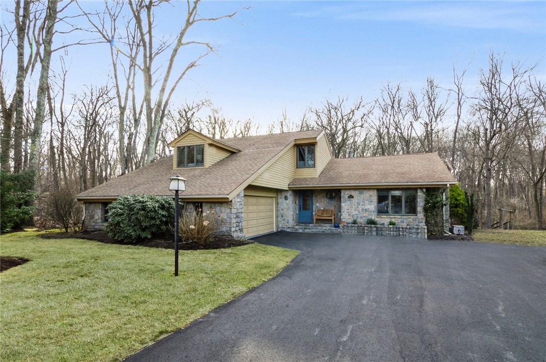 245 Country View Drive Warwick, RI 02886 - Photo 2 of 27