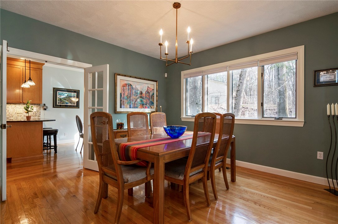 245 Country View Drive Warwick, RI 02886 - Photo 7 of 27