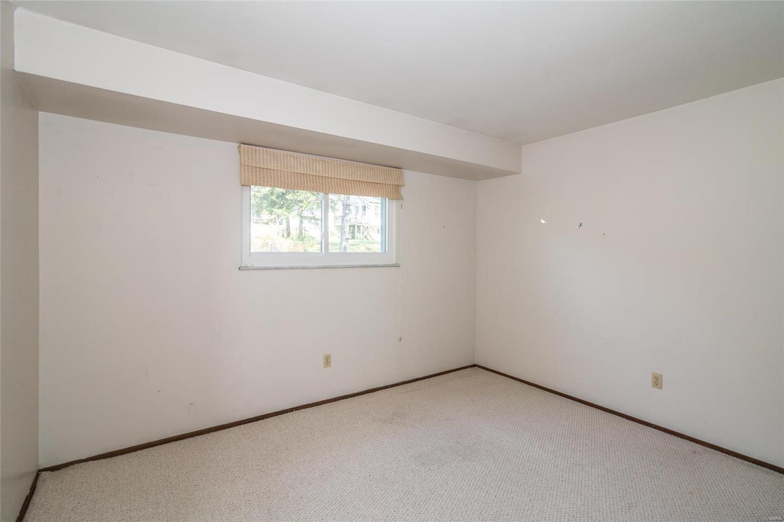687 Walnut Point Court Ballwin, MO 63021 - Photo 12 of 19 Gallery Image 12