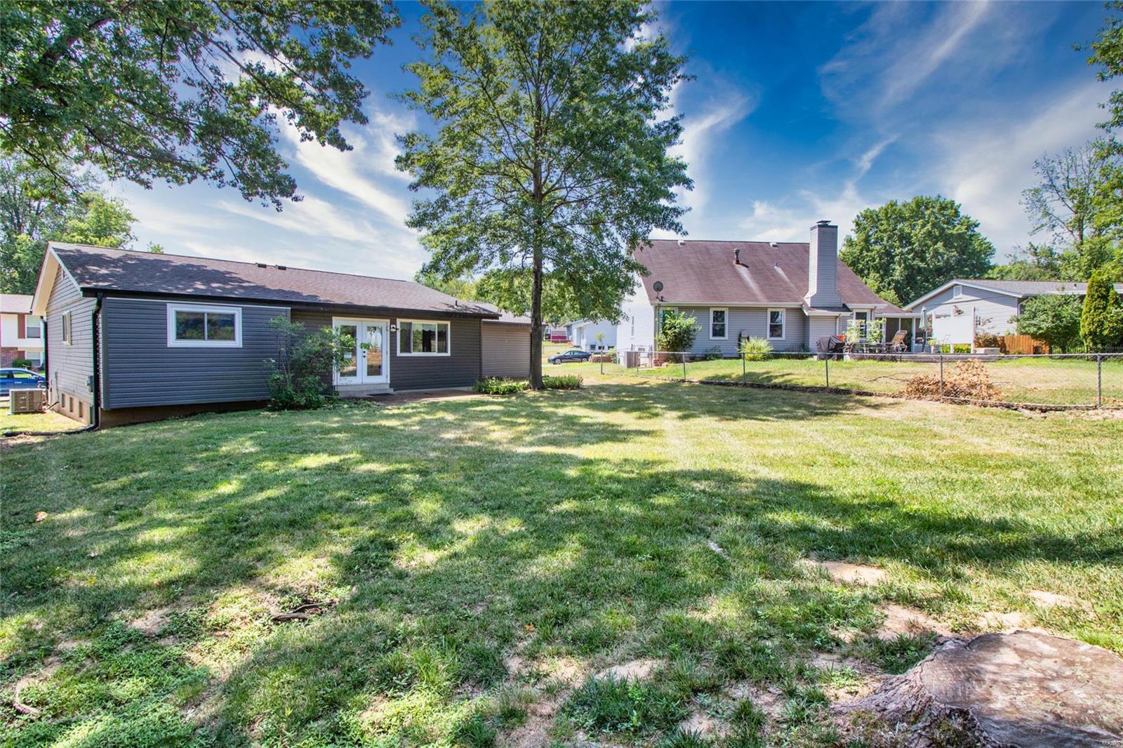 687 Walnut Point Court Ballwin, MO 63021 - Photo 16 of 19 Gallery Image 16