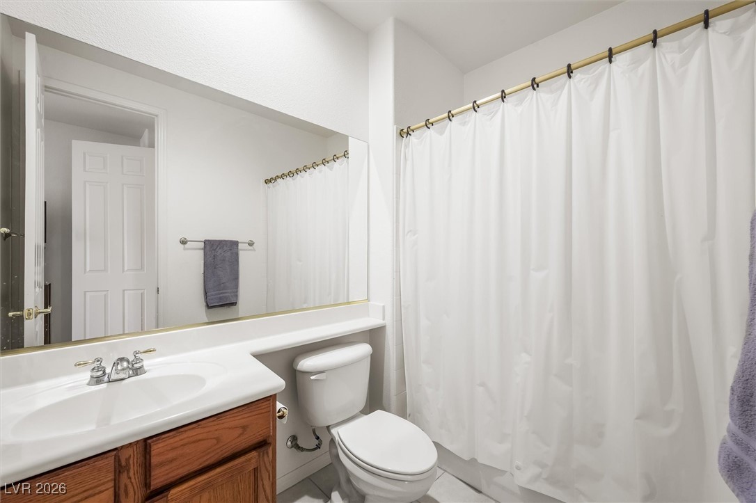 7517 Midnight Rambler Street Las Vegas, NV 89149 - Photo 38 of 68 bathroom in downstairs bedroom