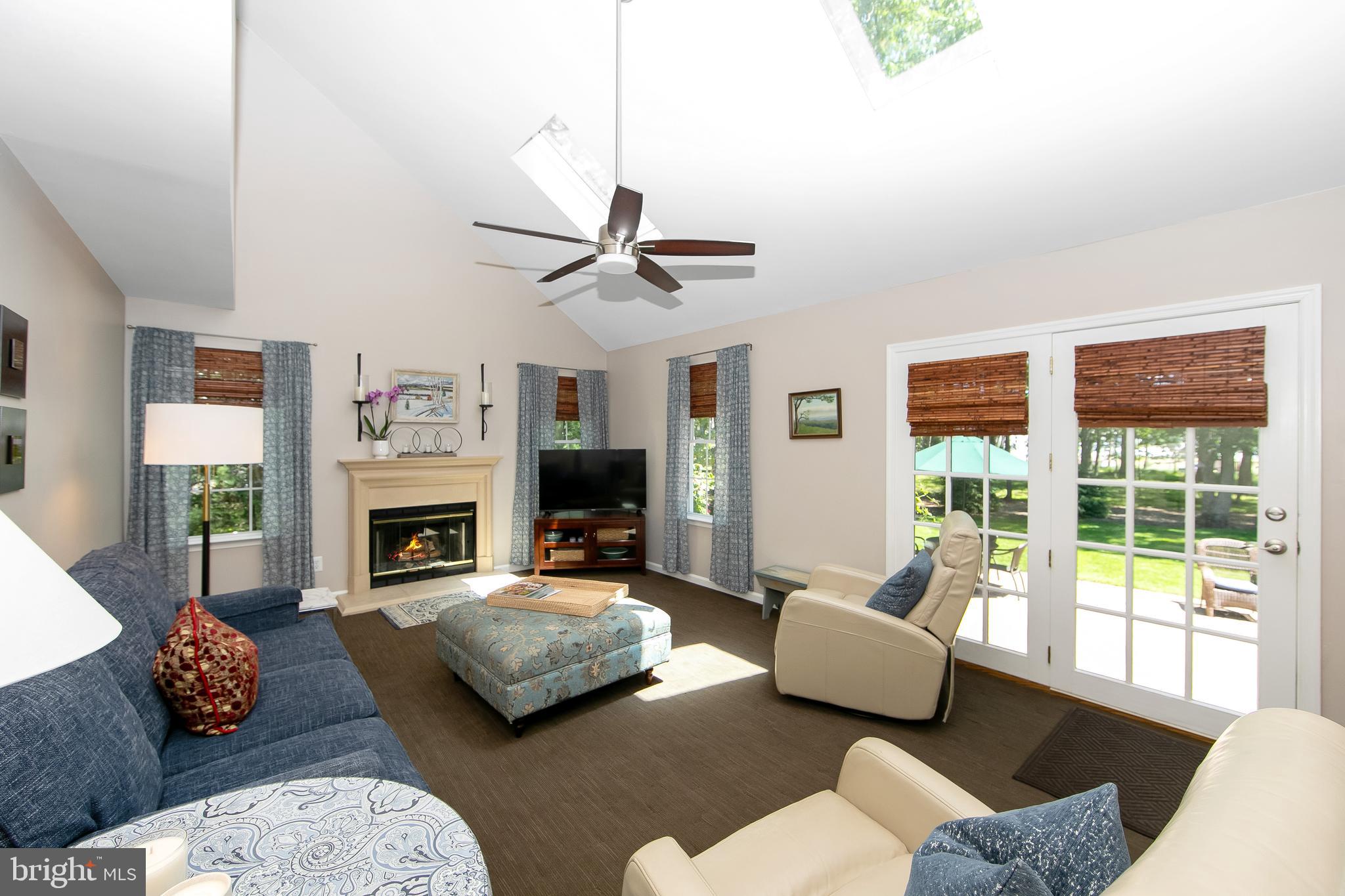 352 Pricketts Mill Road Tabernacle, NJ 08088 - Photo 14 of 37 Family room w/ cathedral ceilings & sky lights