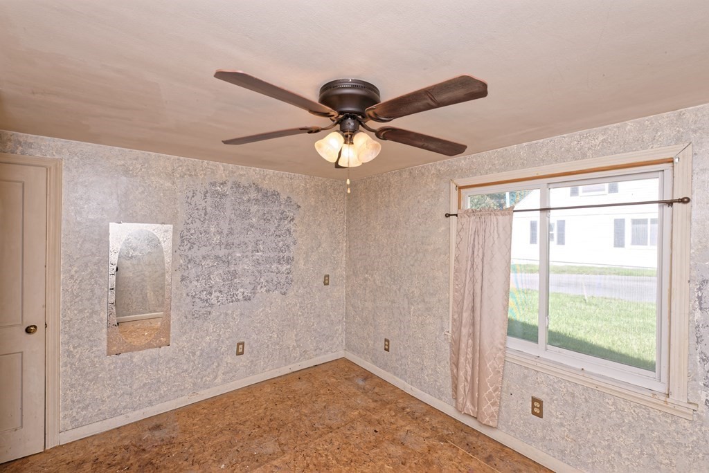 30 Warren Road Auburn, MA 01501 - Photo 15 of 23 Gallery Image 15