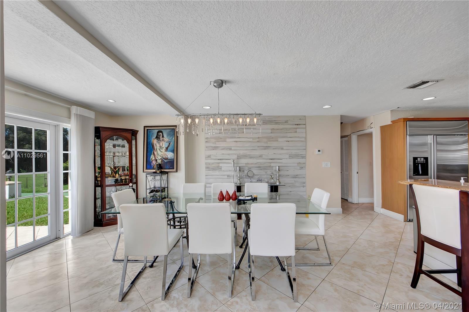 16880 Southwest 59th Court Southwest Ranches, FL 33331 - Photo 15 of 38 Gallery Image 15